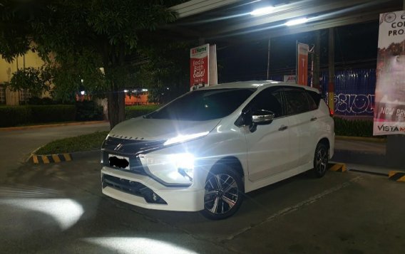 Sell White Mitsubishi XPANDER in Manila