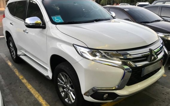Pearl White Mitsubishi Montero sport 2016 for sale in Manila