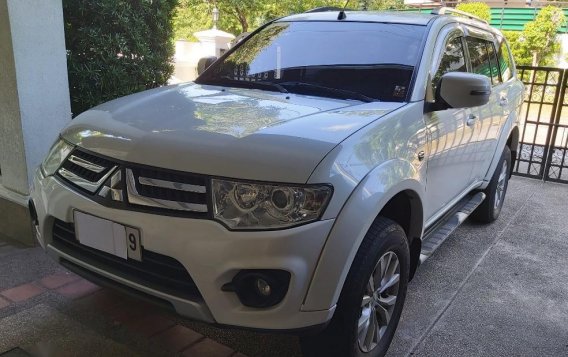 White Mitsubishi Montero for sale in Muntinlupa