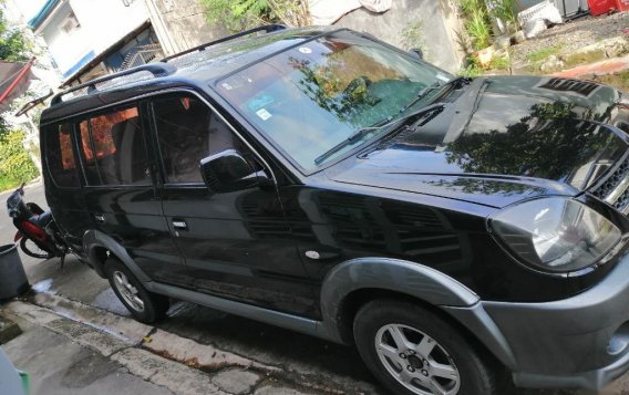 Sell Black Mitsubishi Outlander in Manila