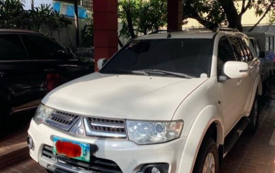 Sell White 2014 Mitsubishi Montero SPT in Manila