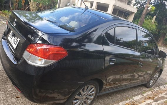 Selling Mitsubishi Mirage 2015