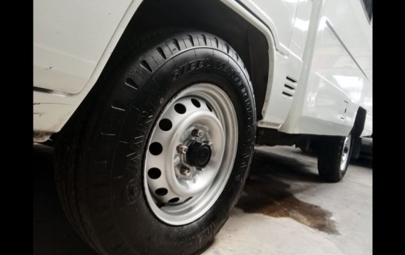 Selling Mitsubishi L300 2018 Van Manual at 76000 in Quezon City