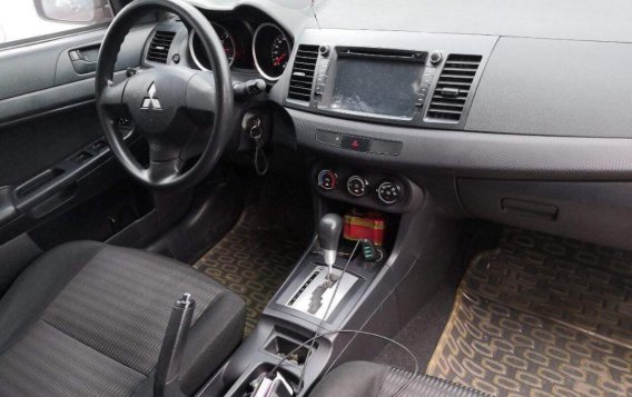 Red Mitsubishi Lancer 2013 for sale in Automatic