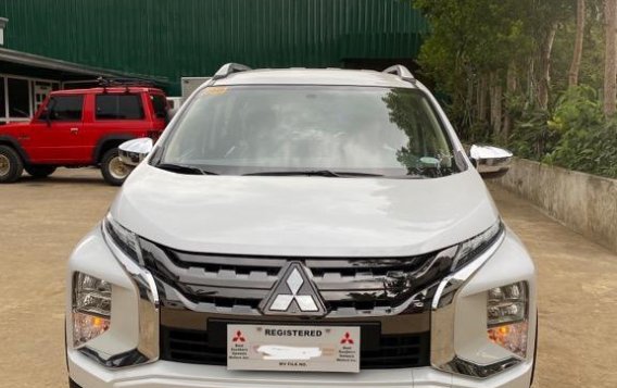 Selling Pearl White Mitsubishi  Xpander Cross 2021 in Silang