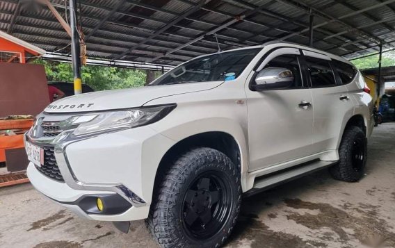 White Mitsubishi Montero 2017 for sale in Angeles