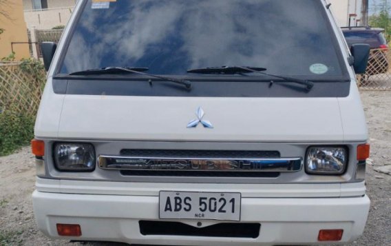 Sell White 2015 Mitsubishi L300 in Quezon City