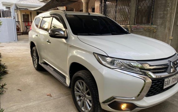 Pearl White Mitsubishi Montero sport 2017 for sale in Automatic
