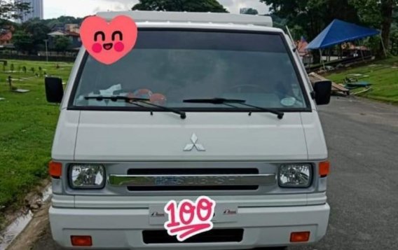 Sell White 2018 Mitsubishi L300 in Marikina