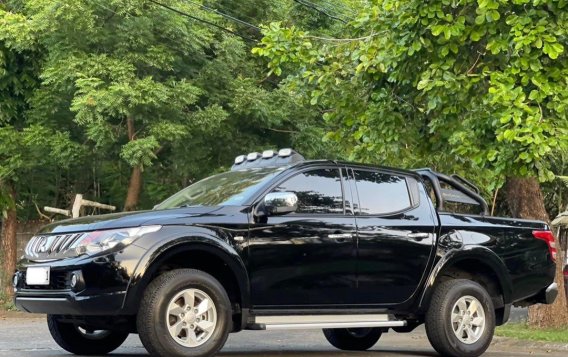 Sell White 2016 Mitsubishi Strada in Las Piñas