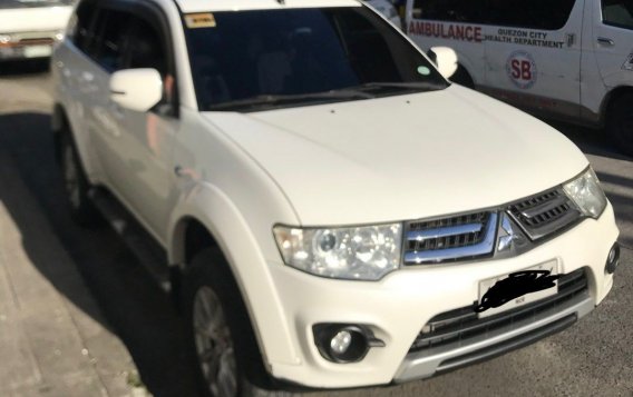 Selling White Mitsubishi Montero sport 2014 in Quezon City