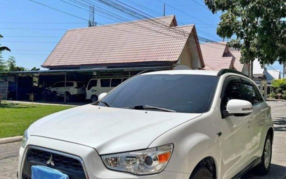 White Mitsubishi Asx 2013 for sale in Subic