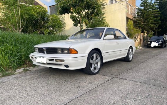 Selling White Mitsubishi Diamante 1994 in Santa Rosa