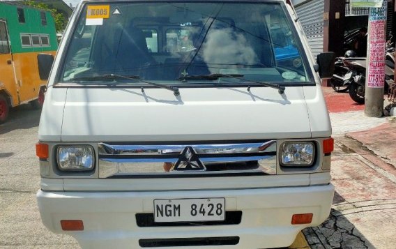 Sell White 2020 Mitsubishi L300 in Manila