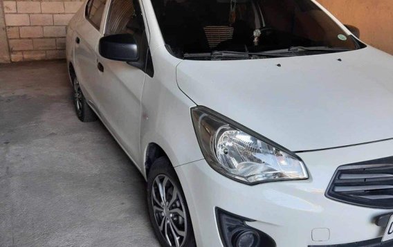 White Mitsubishi Mirage 2016 for sale in Manual