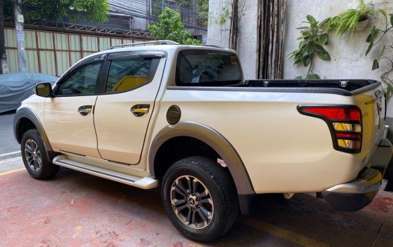 White Mitsubishi Strada 2018 for sale in Quezon City
