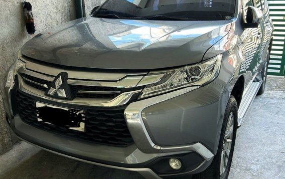 Silver Mitsubishi Montero sport 2017 for sale in Manual