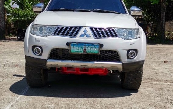 Sell White 1973 Mitsubishi Montero in Pasay