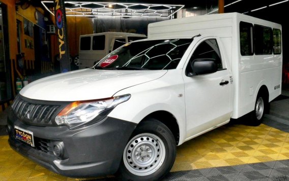 Sell White 2019 Mitsubishi L200 in Pasig