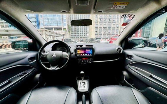 Selling White Mitsubishi Mirage 2015 in Makati