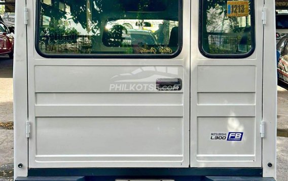 2017 Mitsubishi L300 Cab and Chassis 2.2 MT in Batangas City, Batangas
