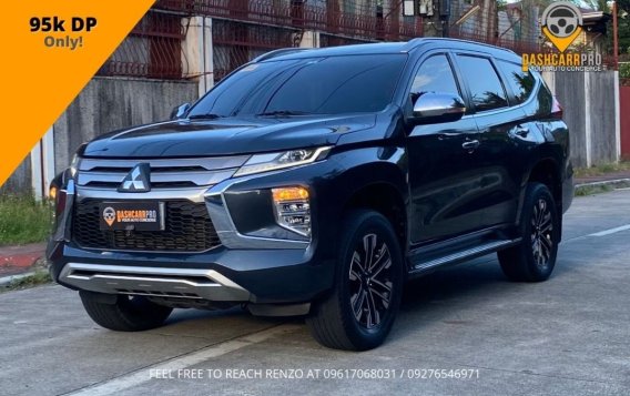 White Mitsubishi Montero sport 2020 for sale in 