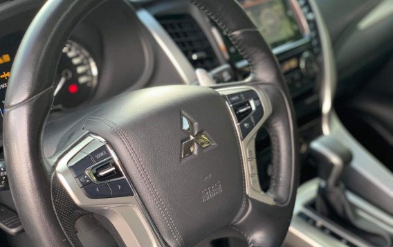 Selling White Mitsubishi Montero sport 2017 in Manila