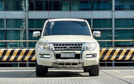 2011 Mitsubishi Pajero in Makati, Metro Manila