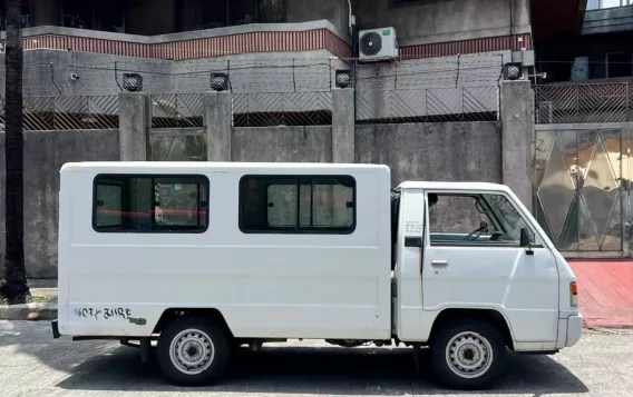 2017 Mitsubishi L300 Cab and Chassis 2.2 MT in Quezon City, Metro Manila